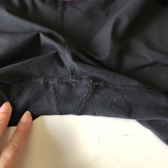 LULULEMON Womens Capri Leggings Black Purple Racing Size 6 - Picture 12 of 12